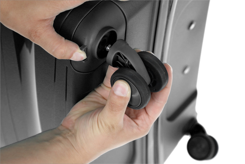 Cestovný kufor, čierny