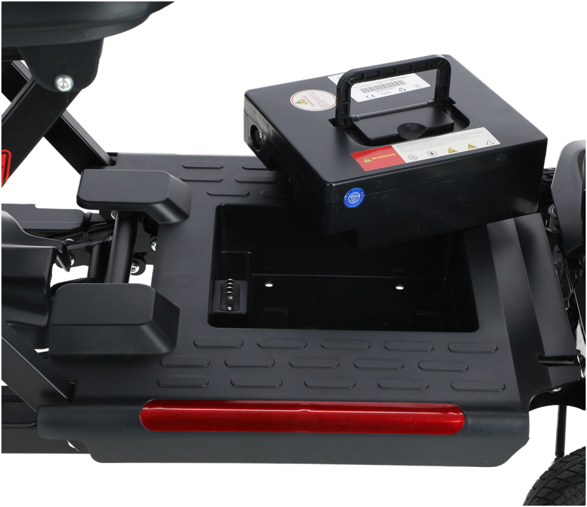 Skladací vozík COMPACT pre seniorov s lítiovou batériou - MIERNE ŠKRABANCE, NAJAZDENÝCH 5 KM