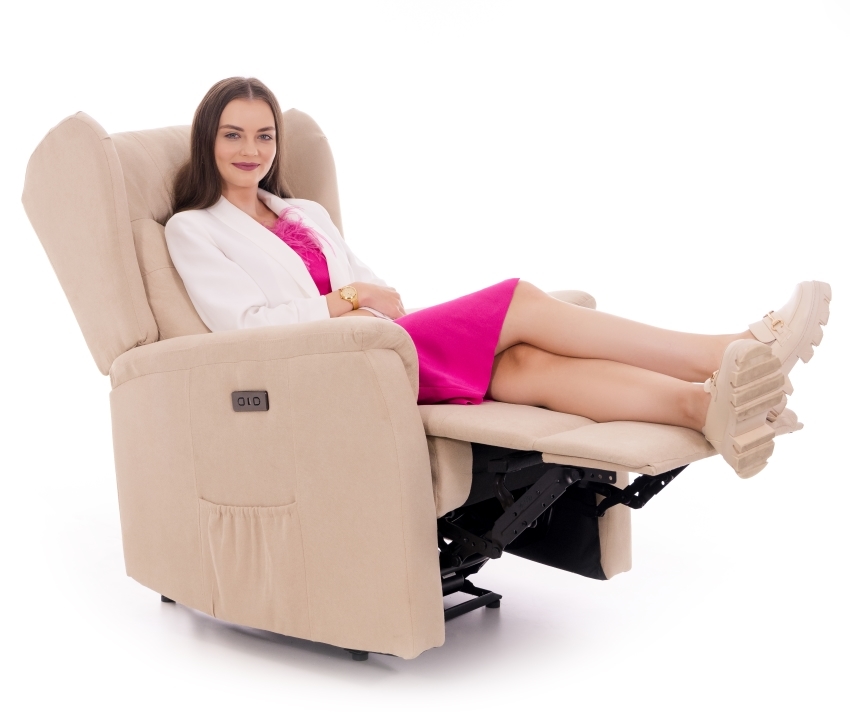 Relaxačné polohovacie kreslo COMFORT Ušiak s funkciou masáže a výhrevu, béžová látka