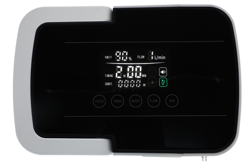 Kyslíkový koncentrátor s hlasovým výstupom UNIZDRAV, 7 l/min, biely