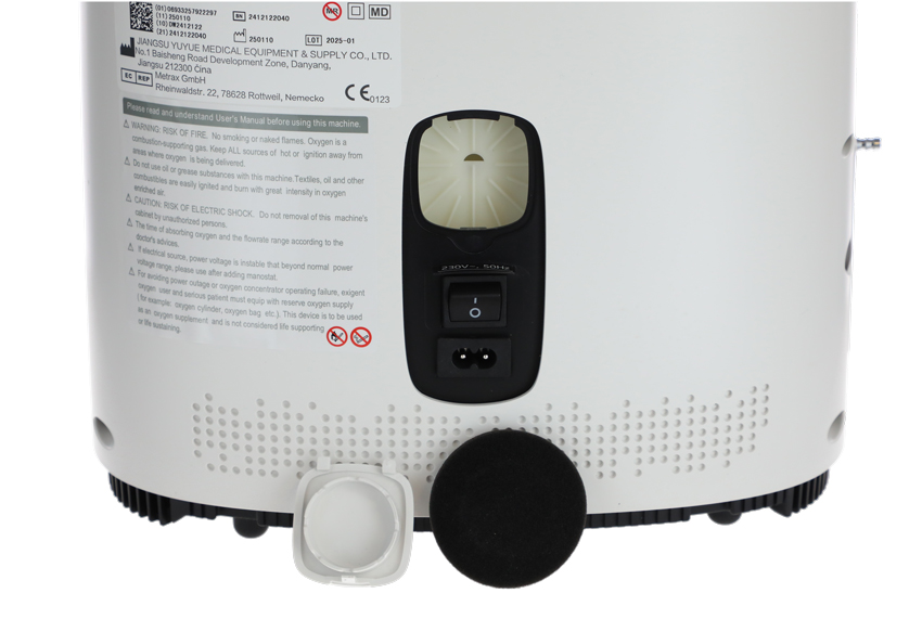 Kyslíkový koncentrátor UNIZDRAV 8F-2A - NABEHANÉ 1 HODINU