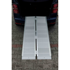 Sklápacia nájazdová rampa, 120 cm