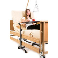 Lôžkový stolík k posteli