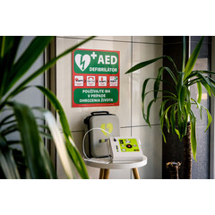 Tabuľa prvej pomoci k AED defibrilátoru