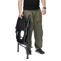 Toaletná stolička skladacia UNIZDRAV - POŠKODENIE NA SEDÁKU V MIESTE ÚCHYTU