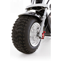 Elektrický Chopper UNIZDRAV PRO trojkolesový – výkonný 2000 W motor - HRDZA NA KONŠTRUKCII PRI BLATNÍKOCH, NAJAZDENÝCH 10 KM