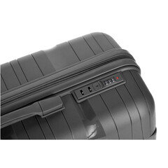 Cestovný kufor, čierny