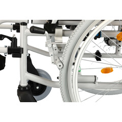 Invalidný vozík odľahčený s nastaviteľným ťažiskom - BEZ PÔVODNÉHO OBALU, ŠKRABANCE NA RÚČKE