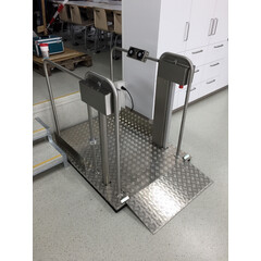 Zvislá zdvíhacia plošina MB 750