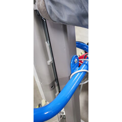 Elektrický zdvihák - ŠKRABANCE NA KONŠTRUKCII