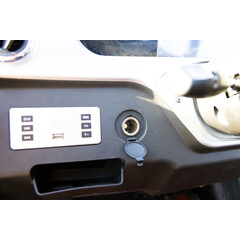 Elektromobil UNIZDRAV MiniCar - POŠKODENÁ FARBA NA ZADNOM NÁRAZNÍKU