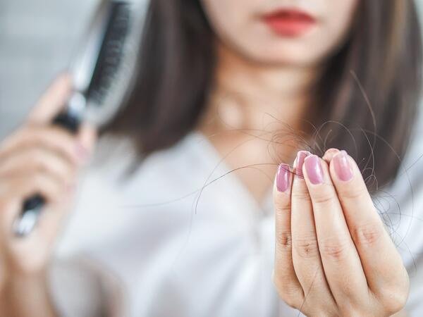 4 osvedčené tipy, ako podporiť rast vlasov