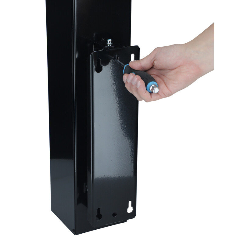 Germicídny žiarič UNIZDRAV s displejom uzavretý nástenný – čierne vyhotovenie