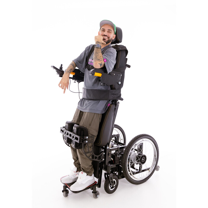 Elektrický invalidný vozík s vertikálnym zdvihom