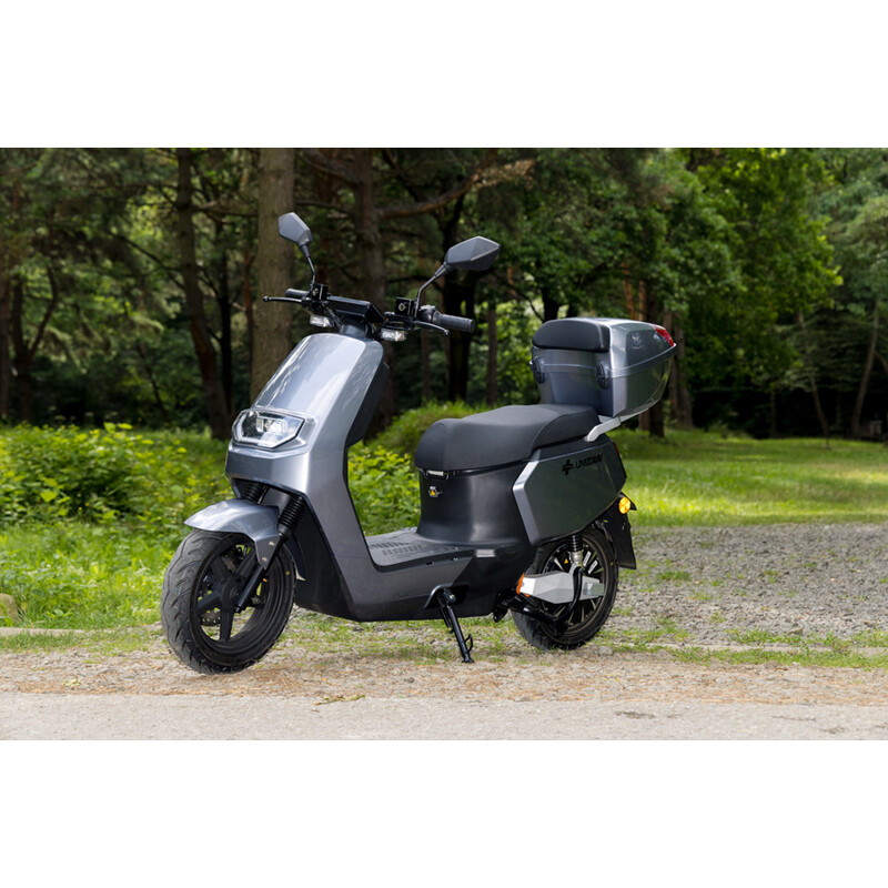 Elektrický skúter UNIZDRAV e-City s dojazdom 120 km