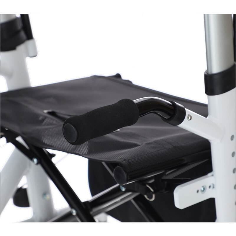 Pojazdné chodítko UNIZDRAV s predĺženými lakťovými opierkami - VÝSTAVNÝ KUS