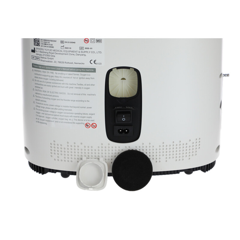 Kyslíkový koncentrátor UNIZDRAV 8F-2A - NABEHANÉ 2 HODINY, VÝSTAVNÝ KUS, KYSLÍK 95 %