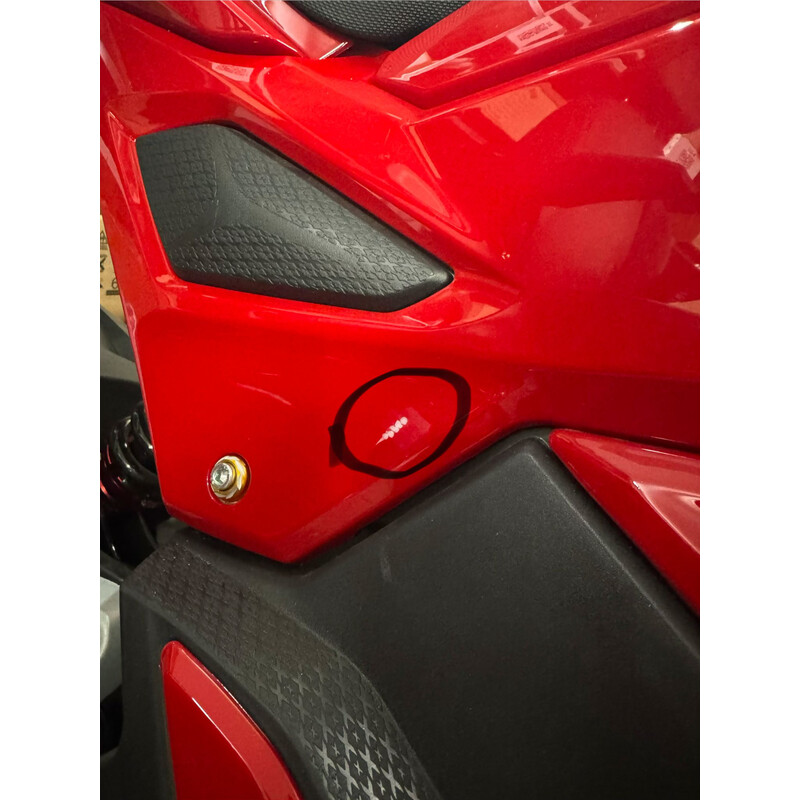 Elektrická motorka e-Flex, červená - VÝSTAVNÝ KUS, ŠKRABANCE NA PLASTOCH, NAJAZDENÝCH 7 KM