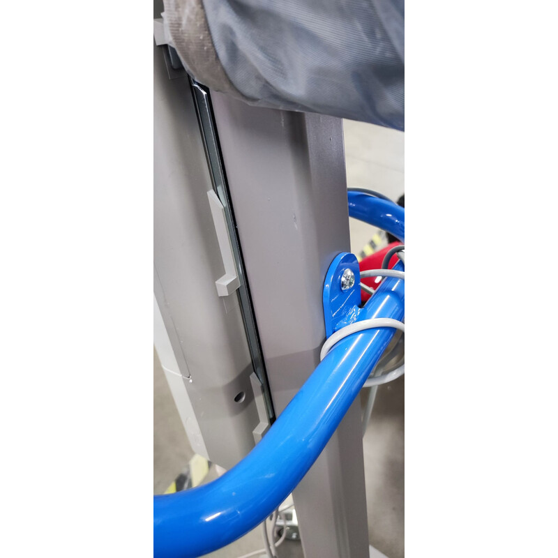 Elektrický zdvihák - ŠKRABANCE NA KONŠTRUKCII