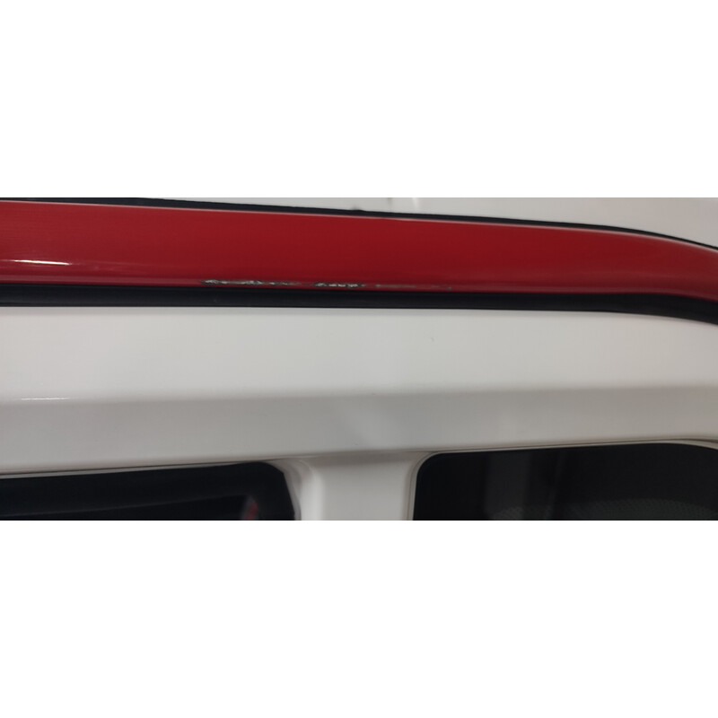 Elektrický trojkolesový skúter UNIZDRAV MiniCar - ŠKRABANEC NA PRAVOM HORNOM ROHU