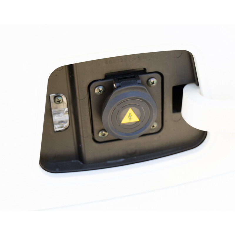 Elektromobil UNIZDRAV MiniCar - POŠKODENÁ FARBA NA ZADNOM NÁRAZNÍKU